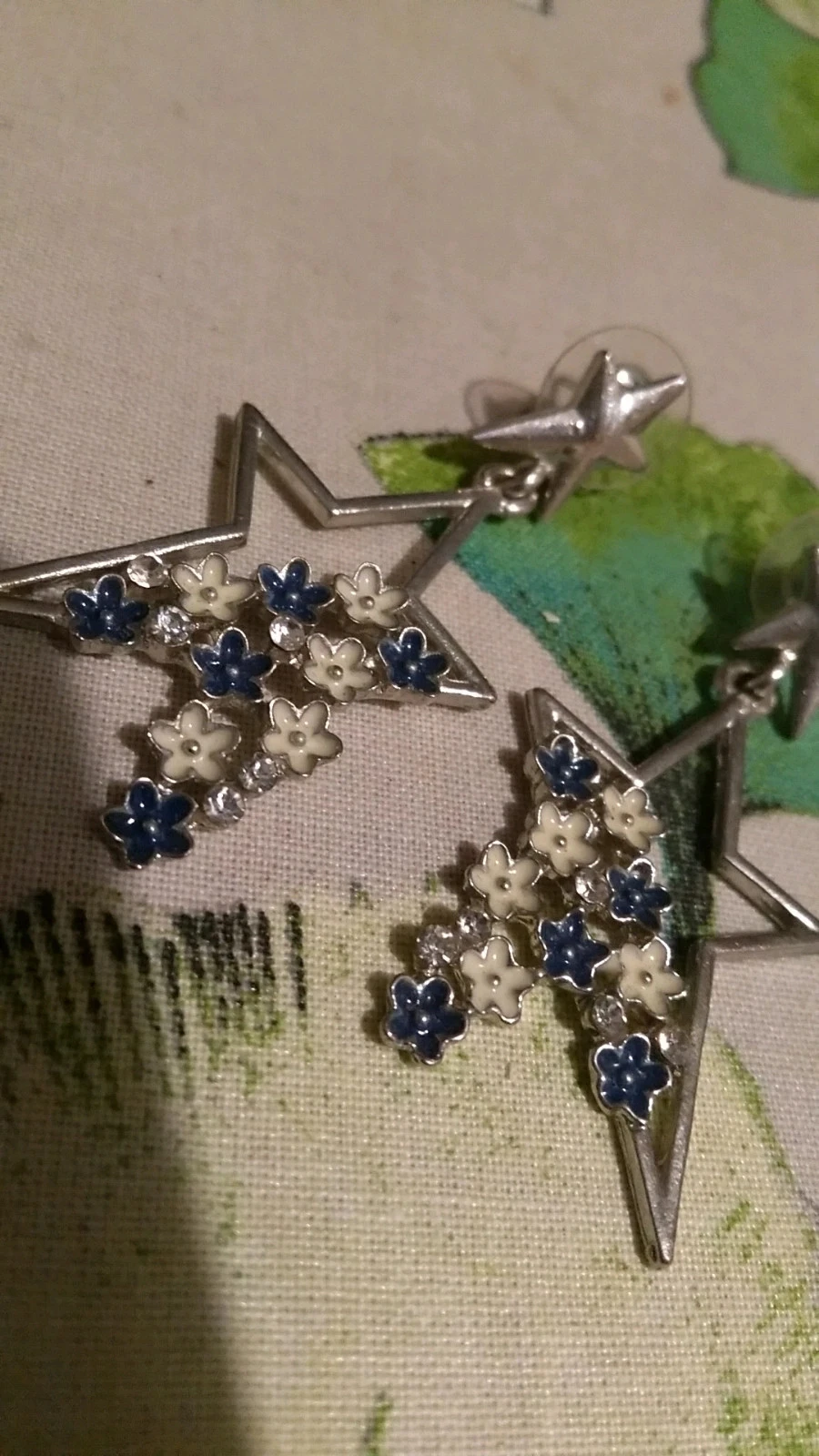 Pendientes de estrella y flores – photo 4